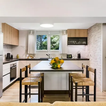 Apartman Polys Lefkada 1 *