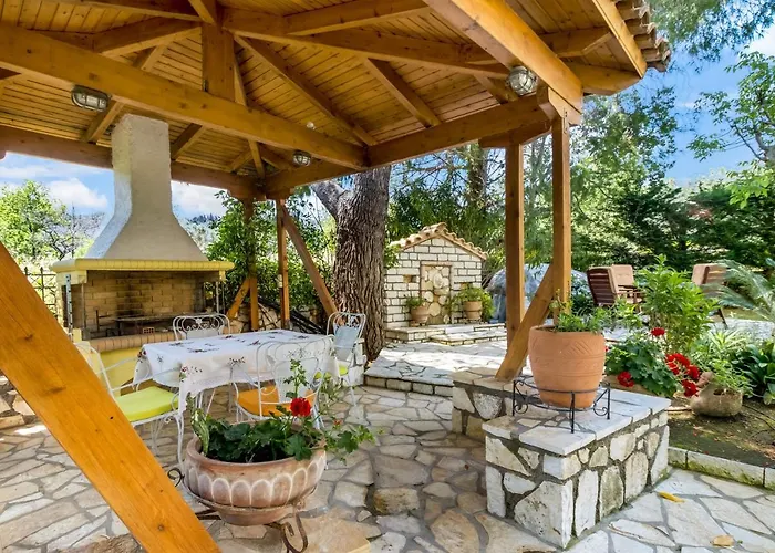 Polys Lefkada 1 Apartment Apolpaina