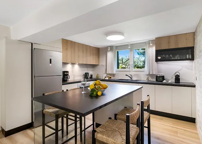 Apartment Polys Lefkada 1